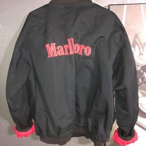 COLLECTABLE VNTAGE MARLBORO REVERSIBLE JACKET